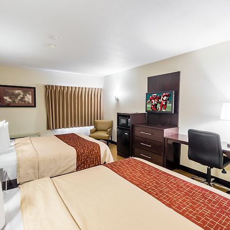 Red Roof Inn Plus+ South Deerfield - Amherst エクステリア 写真