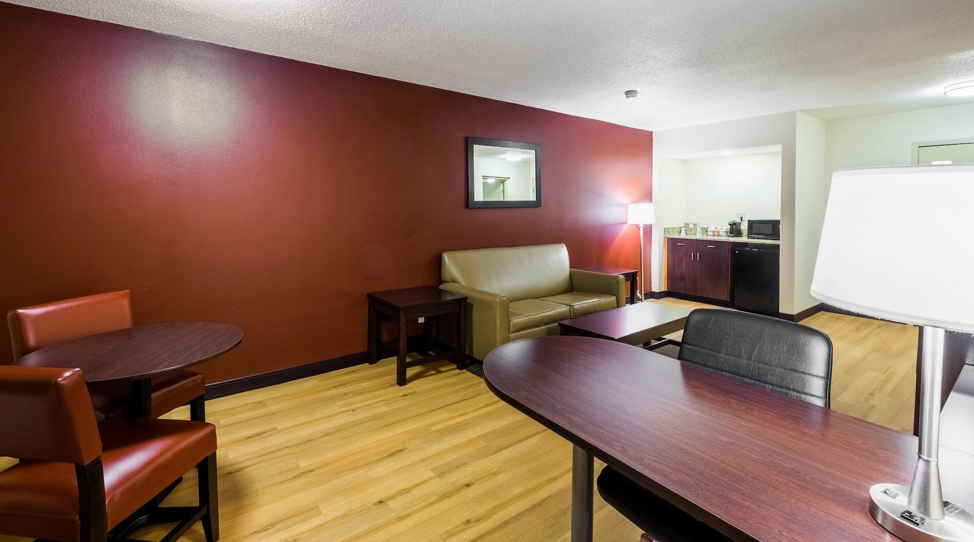 Red Roof Inn Plus+ South Deerfield - Amherst エクステリア 写真