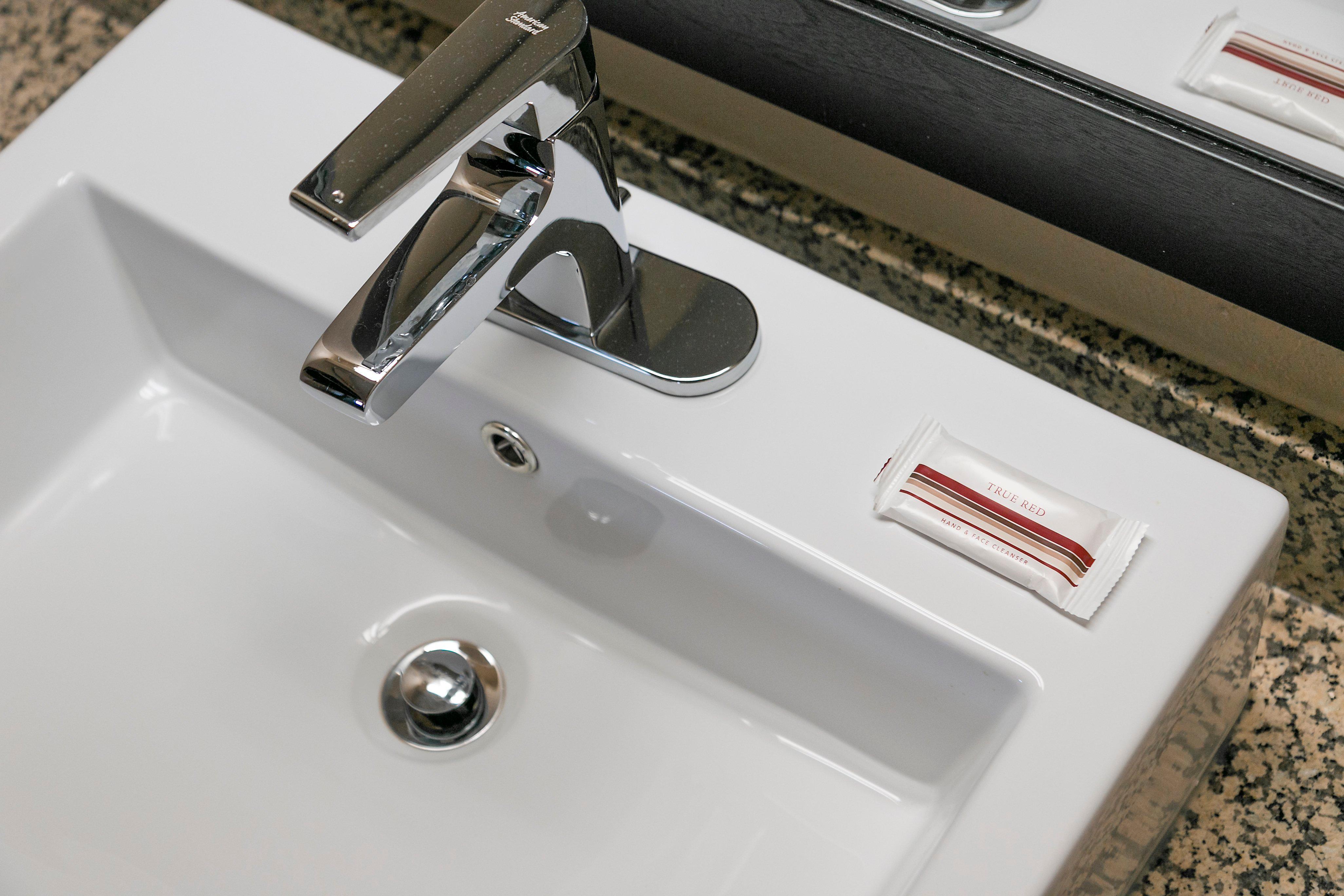 Red Roof Inn Plus+ South Deerfield - Amherst エクステリア 写真