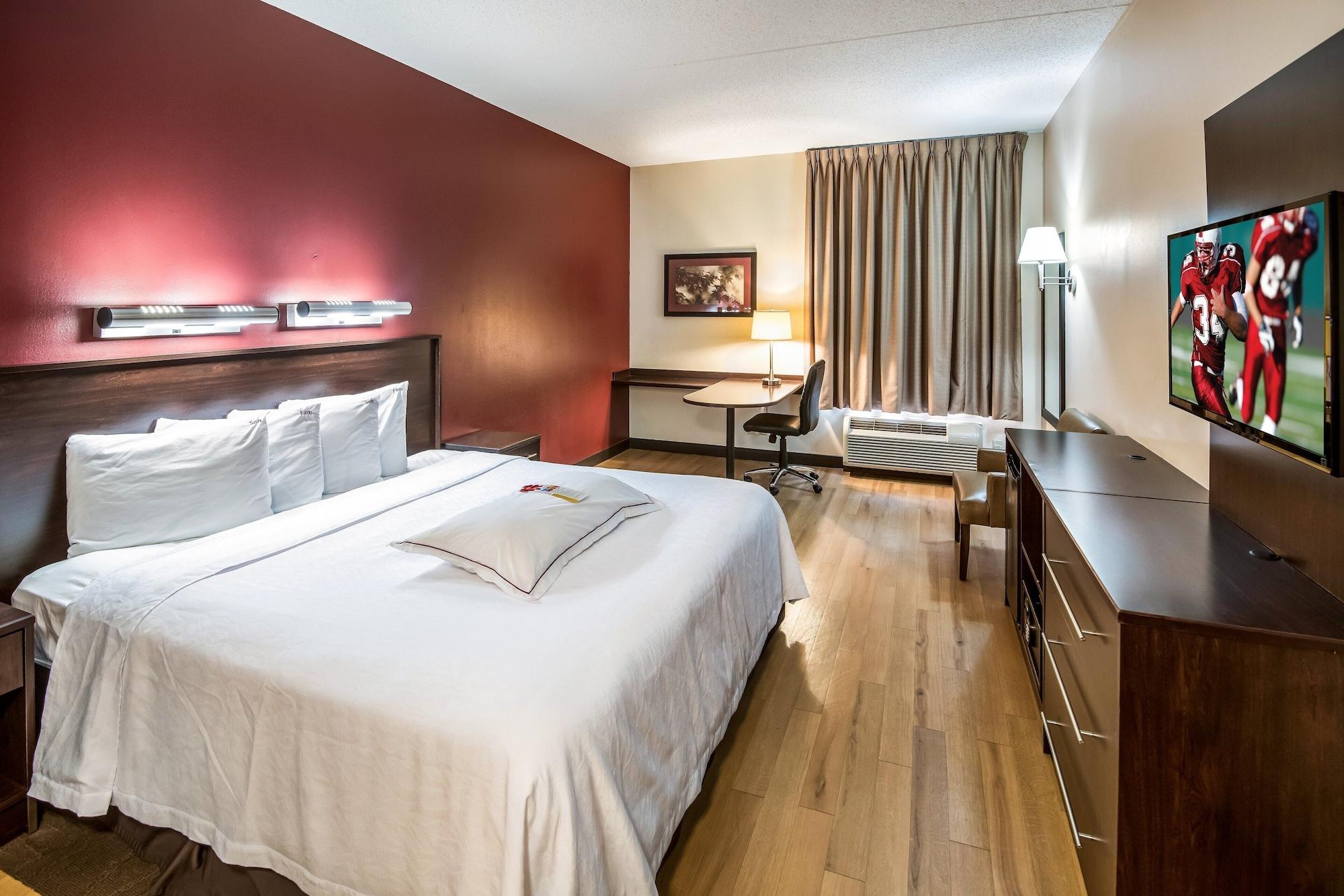 Red Roof Inn Plus+ South Deerfield - Amherst エクステリア 写真