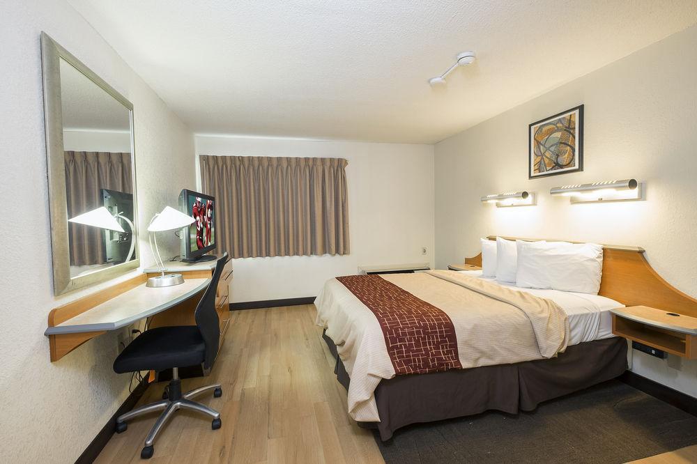 Red Roof Inn Plus+ South Deerfield - Amherst エクステリア 写真