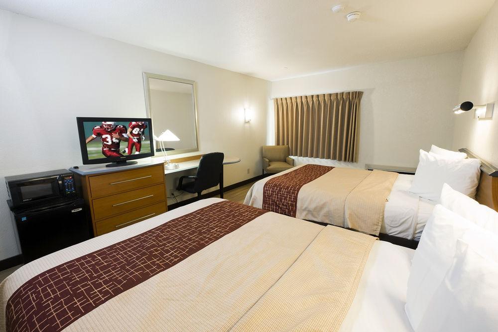 Red Roof Inn Plus+ South Deerfield - Amherst エクステリア 写真
