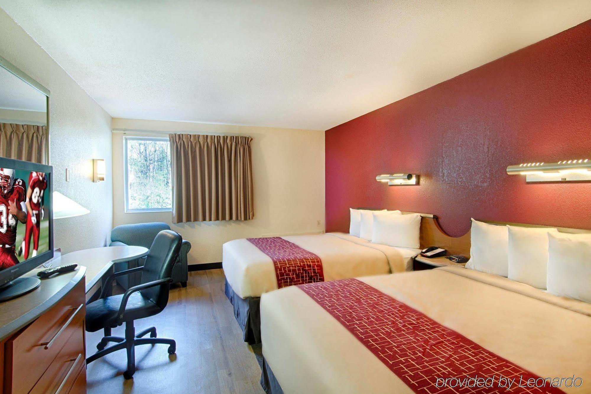 Red Roof Inn Plus+ South Deerfield - Amherst エクステリア 写真